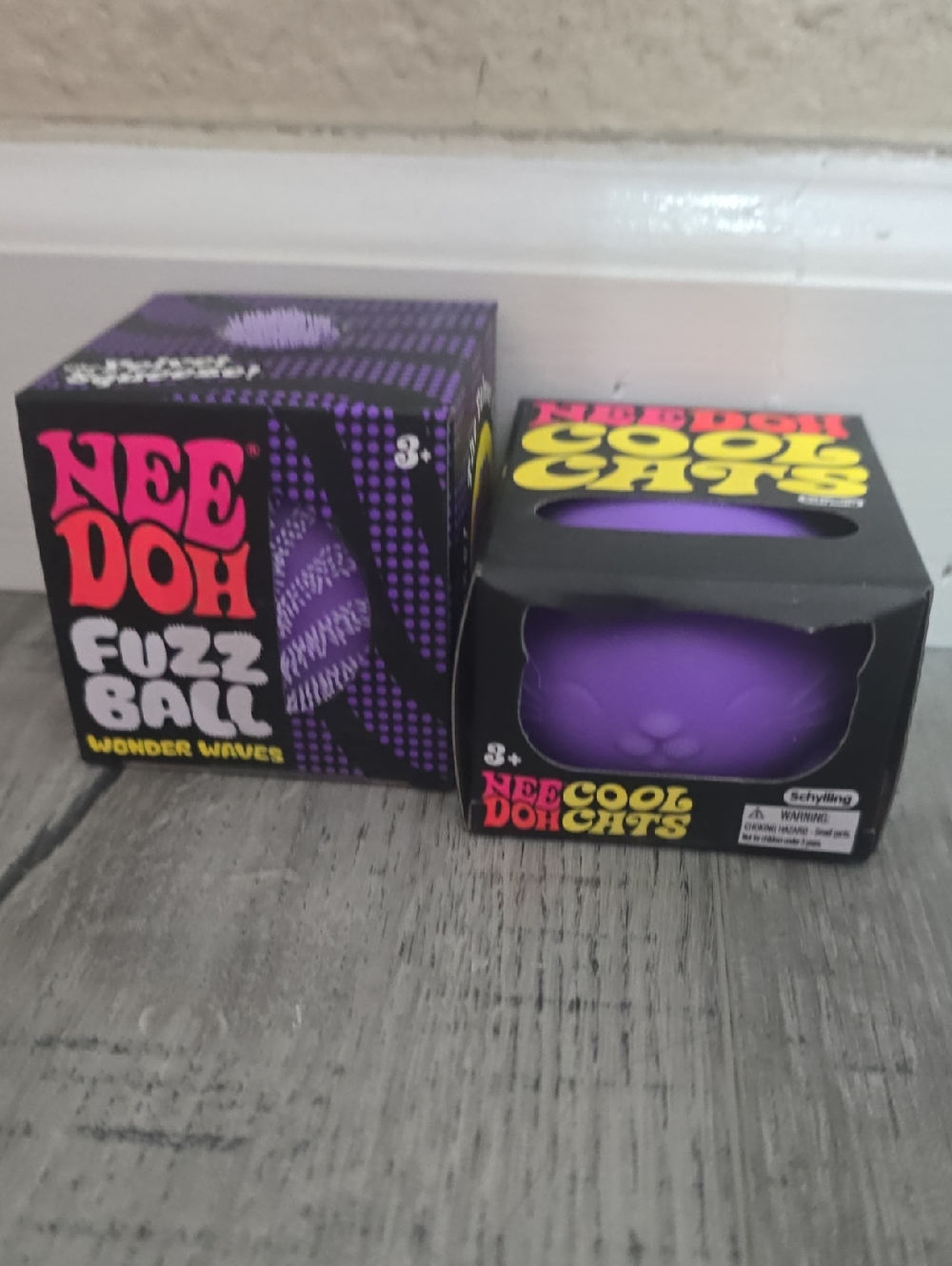 NeeDoh Cool Cats & Wonder Waves Fuzz Ball